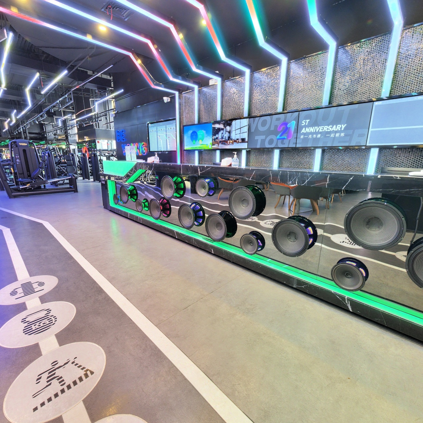 一兆韦德健身(人广来福士店),如视VR