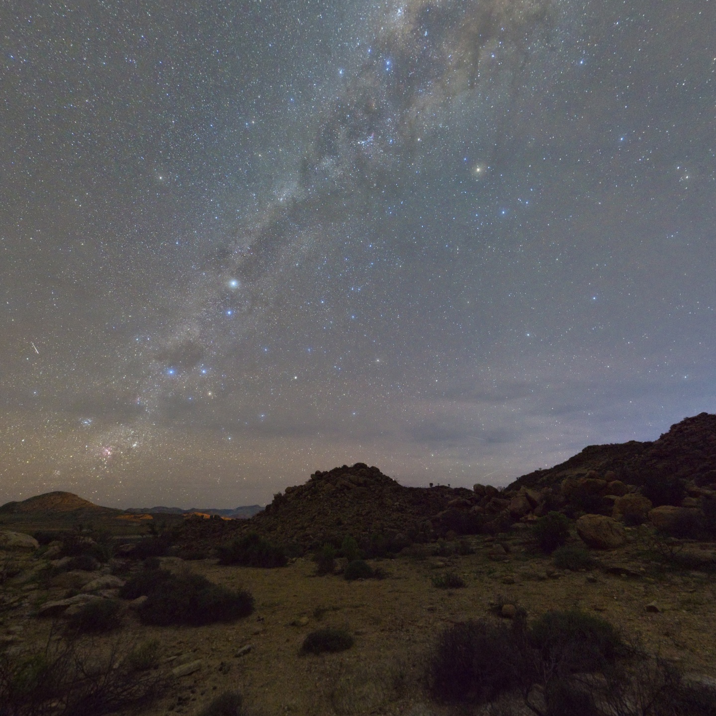 冬季银河：寒夜中的亮星盛宴,如视VR